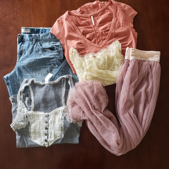 Free People Tops - Free people bundle shirts jeans tank med small